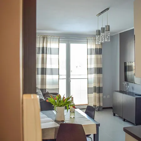 In With Wifi Apartment *